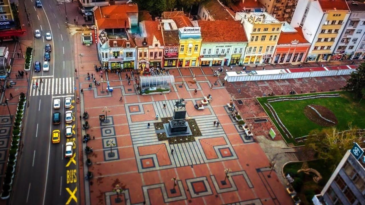 Akvarius Ni Esterno foto